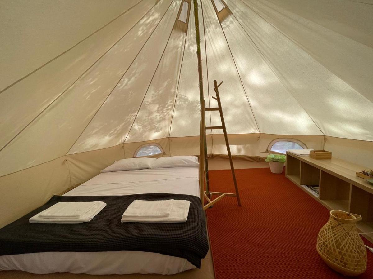 River Tribe Glamping Laino Borgo Eksteriør billede